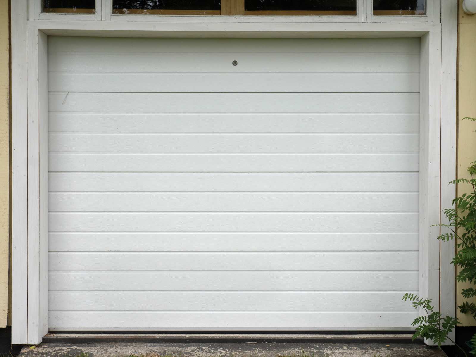 Long Panel garage door