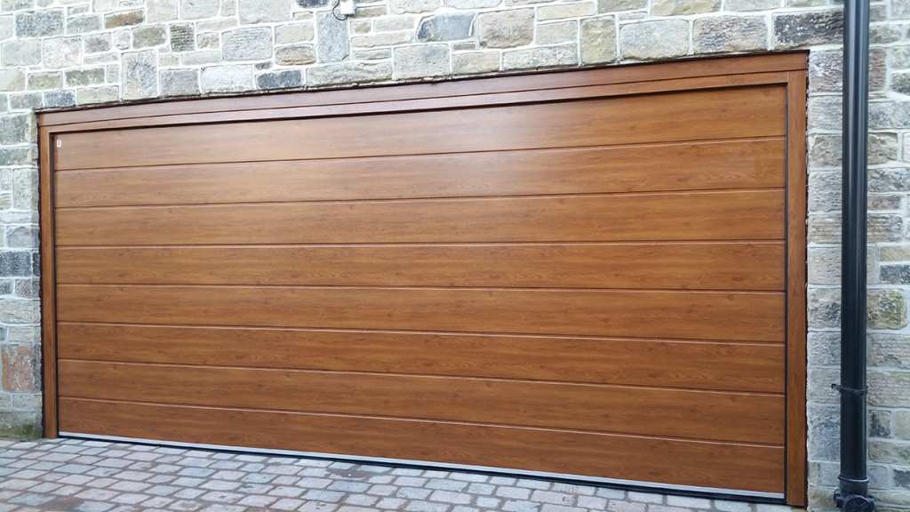 Wood Look garage door